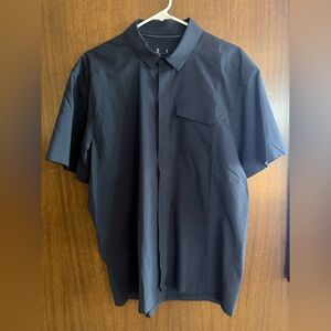 Arc'teryx Men's Dark Blue Short Sleeve Button Up Shirt